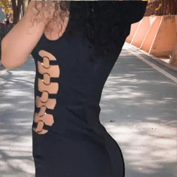 Zara black midi dress with side ring cut outs - Picture 2 of 5